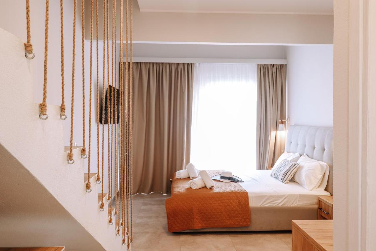 Sithon Diamond Suites 1 Nikiti  Exteriör bild